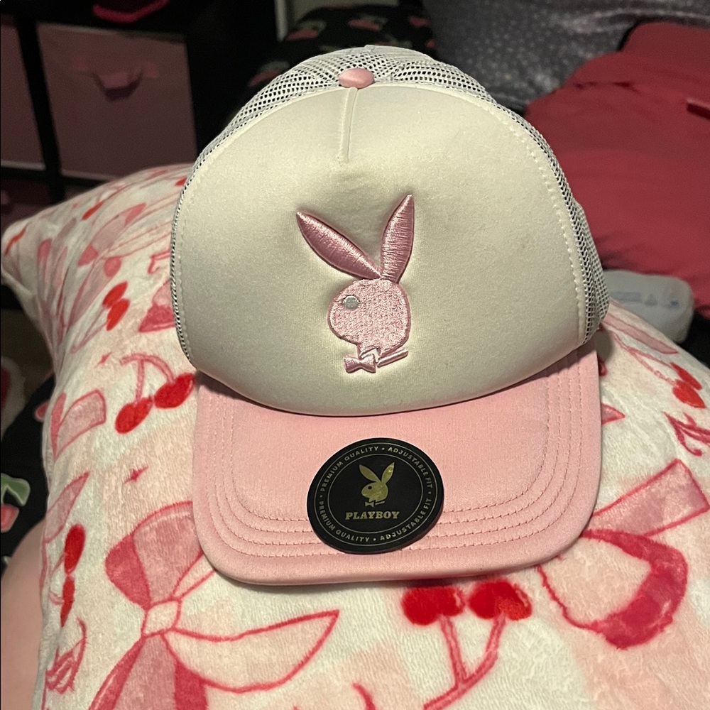 PLAYBOY Kids Cap in Pink and White